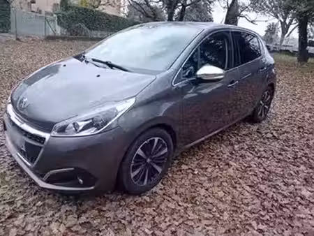 Peugeot 208 1.2 PureTech 110 Tech Edition