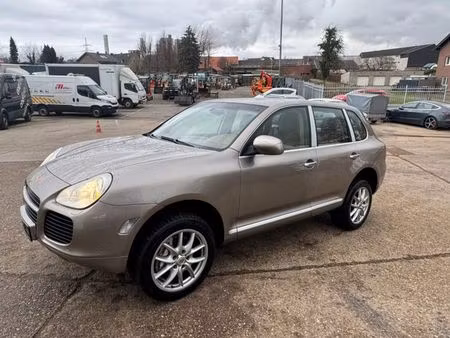 Porsche Cayenne Turbo V8 4.5 450 4x4