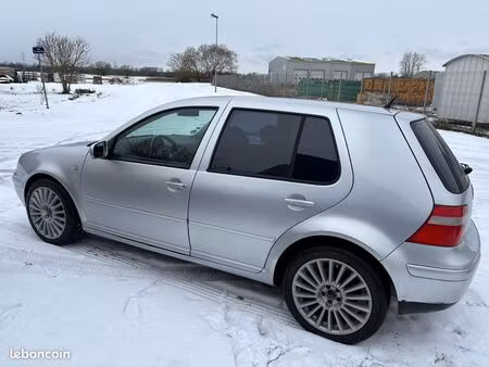 Volkswagen Golf 1.9 TDI 105