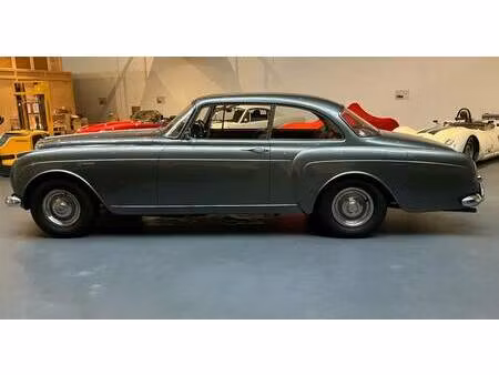 Bentley S2 