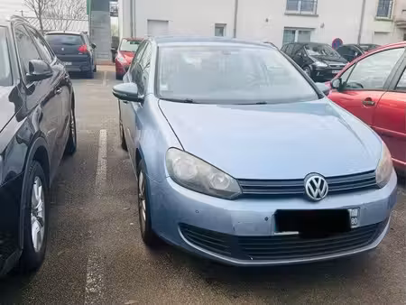 Volkswagen Golf 1.6 TDI 105