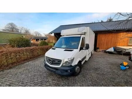 Mercedes-Benz Sprinter 319 V6 3.0 190