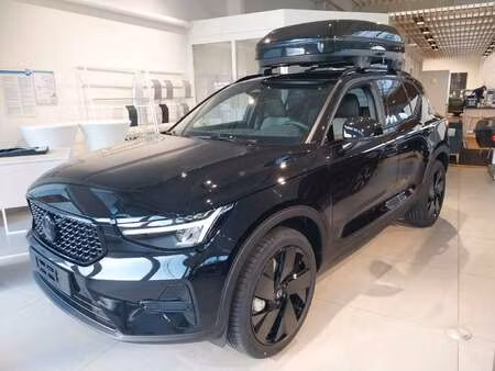 Volvo XC40 B3 2.0 163 Black Edition
