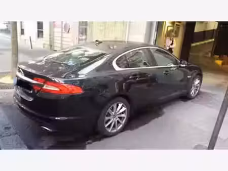 Jaguar XF D163 2.2 163 British Edition