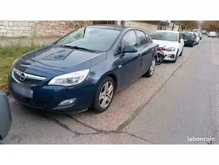 Opel Astra 1.3 CDTI 95