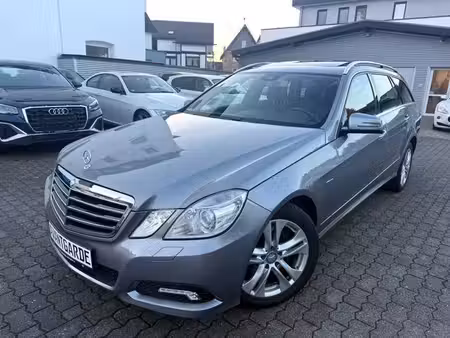 Mercedes-Benz Classe E E 250 2.1 150 Avantgarde 4Matic