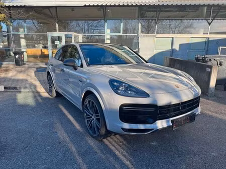 Porsche Cayenne Turbo S V8 4.2 550 4x4