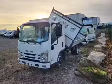 Isuzu M21 1.9 120