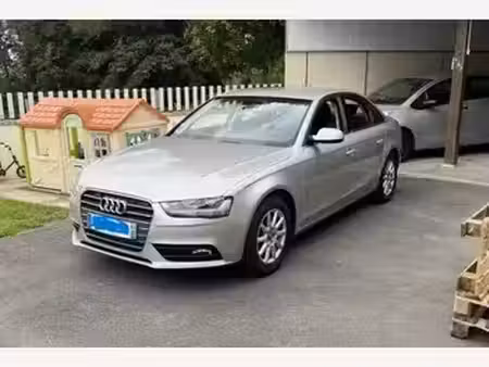 Audi A4 1.8 TFSI 120 Ambiente