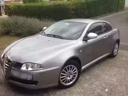 Alfa Romeo GT 1.9 JTDm 150 Distinctive