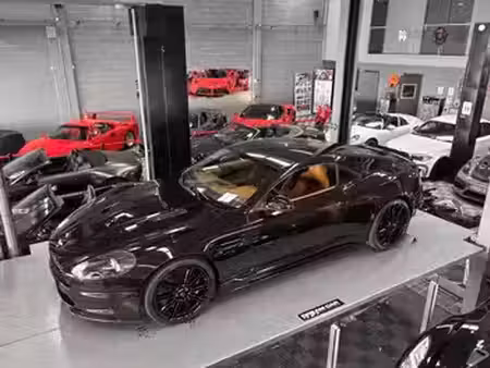 Aston Martin DBS V12 6.0 517