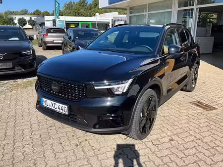 Volvo XC40 B3 2.0 163 Black Edition