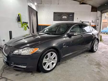 Jaguar XF V6 2.7 207 Luxe Premium