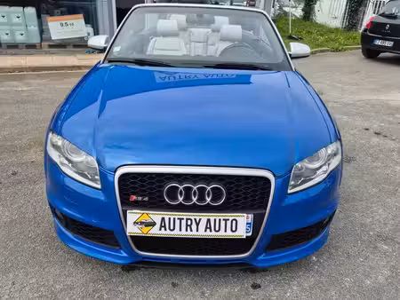 Audi A4 RS4 V8 4.2 FSI 420 quattro
