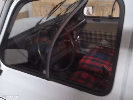Renault R4 4L