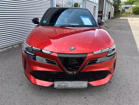 Alfa Romeo Junior Ibrida 1.2 136