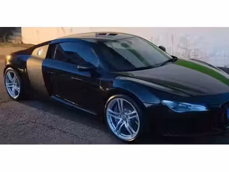 Audi R8 V8 4.2 FSI 420 quattro