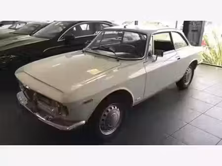 Alfa Romeo Giulia 1600 1.6