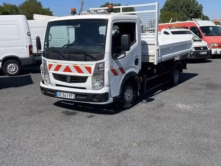 Renault Maxity 2.5 dCi 110