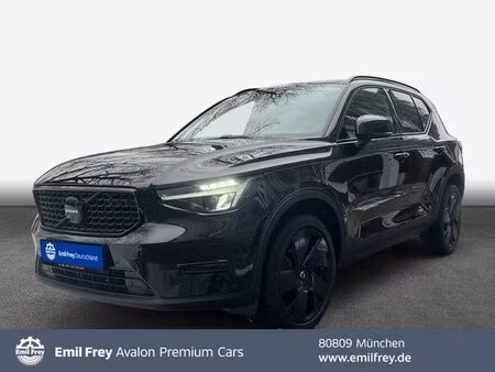 Volvo XC40 B3 2.0 163 Black Edition