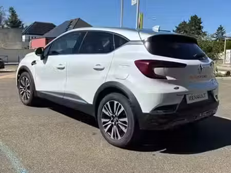 Renault Captur E-Tech 1.6 160 Initiale Paris
