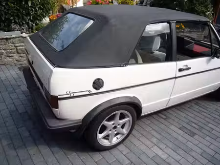 Volkswagen Golf 1.8 90