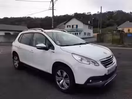 Peugeot 2008 1.2 VTi 82 Style