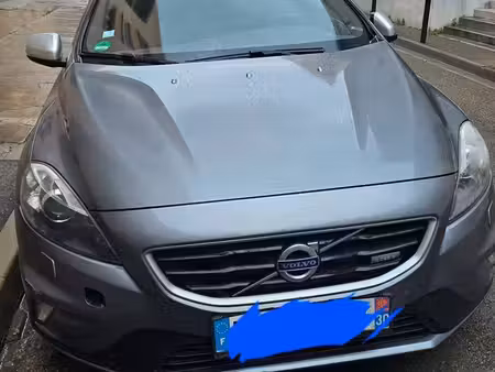 Volvo V40 D2 1.6 115 R Design
