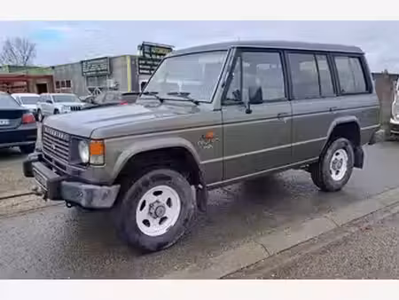 Mitsubishi Pajero 2.5