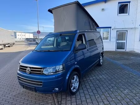 Volkswagen Transporter T5 California 2.0 TDI Beach