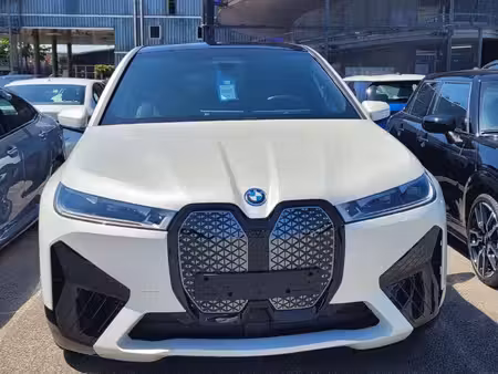 BMW iX 40 326 xDrive