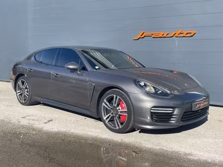 Porsche Panamera Turbo V8 4.8