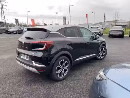 Renault Captur E-Tech 1.6 145 Intens