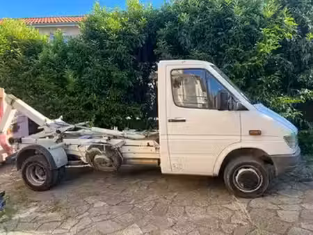 Mercedes-Benz Sprinter 412 2.9 122