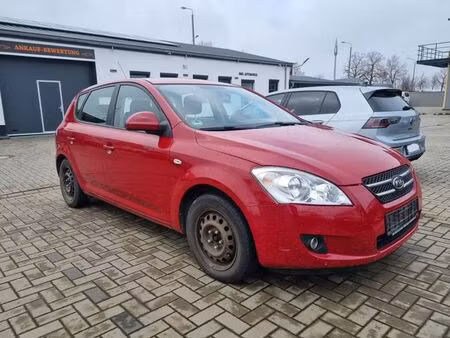Kia Ceed 1.6 CRDi 90 EX