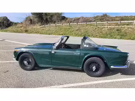 Triumph TR4