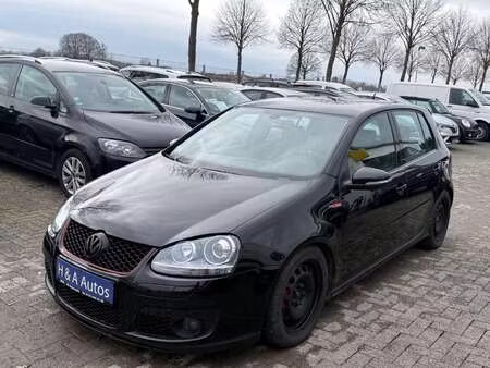 Volkswagen Golf GTI 2.0 200