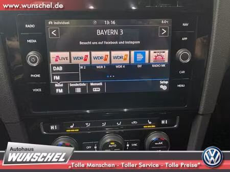 Volkswagen Golf R 2.0 TSI 300 4Motion