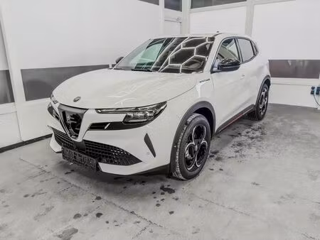Alfa Romeo Junior Ibrida 1.2
