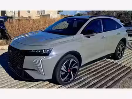 DS 7 E Tense 1.6 225 Performance Line