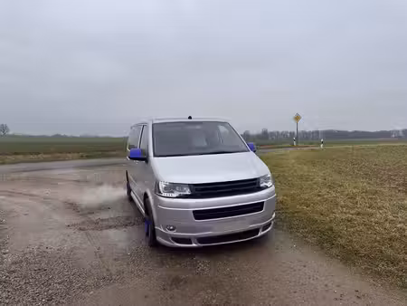 Volkswagen Transporter T5 2.5 TDI 174