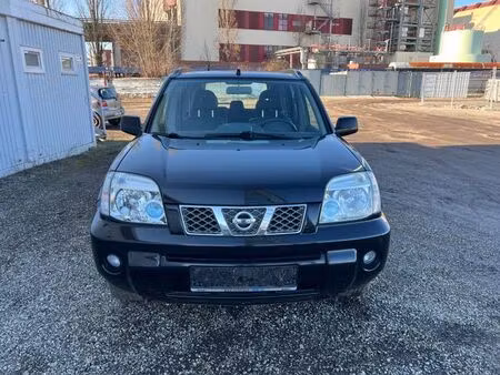 Nissan X-Trail 2.5 165 Elegance 4x4