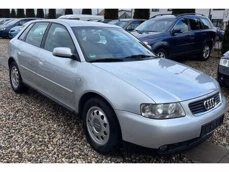 Audi A3 1.6 102 Ambiente