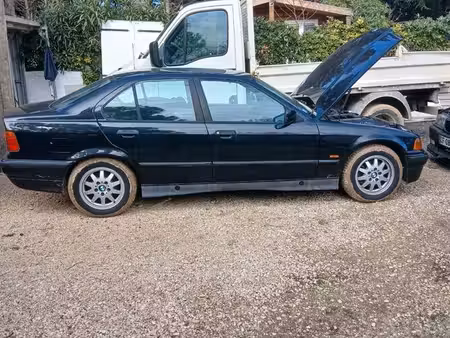 BMW Série 3 325d 2.4 143
