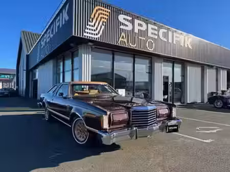 Ford Thunderbird 