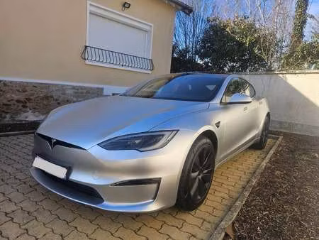 Tesla Model S Plaid 4x4