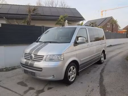 Volkswagen Transporter T5 2.5 TDI 174 Highline