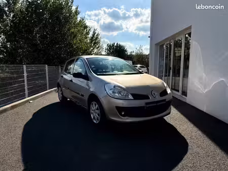 Renault Clio 1.4 98