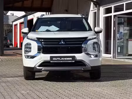 Mitsubishi Outlander PHEV 2.4 306 Intro Edition 4x4
