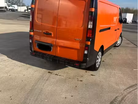 Renault Trafic dCi 145